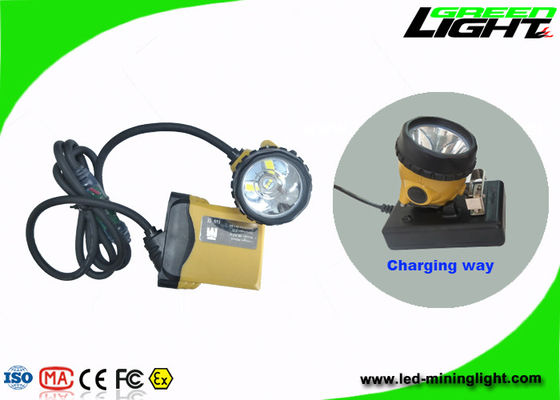 Kablo Yanıp Sönen Işık ile 25000lux LED Madencilik Işık Yüksek Işın 10.4Ah Kapasite