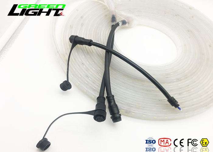 Parlak Beyaz Suya Dayanıklı Esnek Led Şerit Işıklar Alçak Gerilim SMD 5050 50/60 HZ